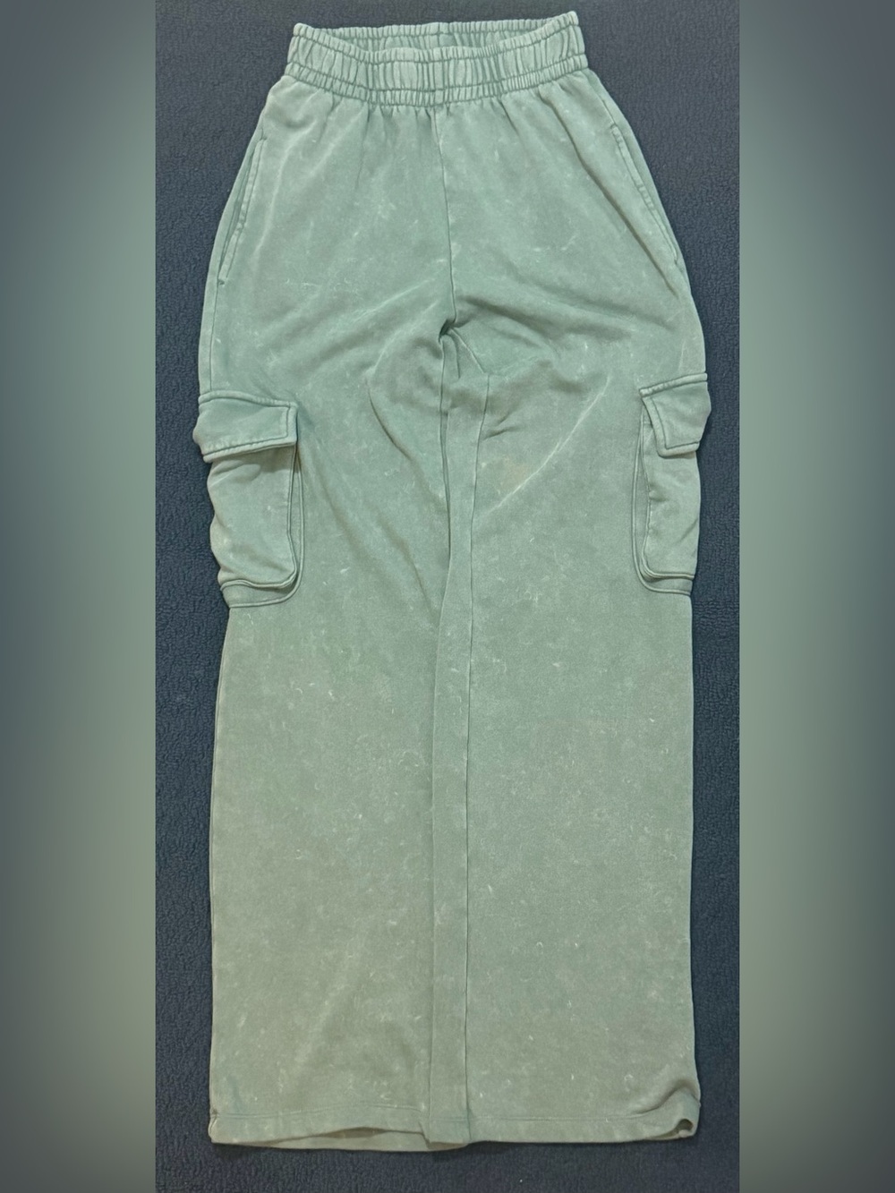 Wild Fable Olive Green Mineral Wash Cargo Sweatpants Wide Leg Lounge Pants Women